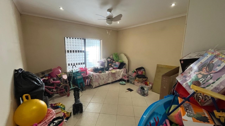 3 Bedroom Property for Sale in Wavecrest Eastern Cape